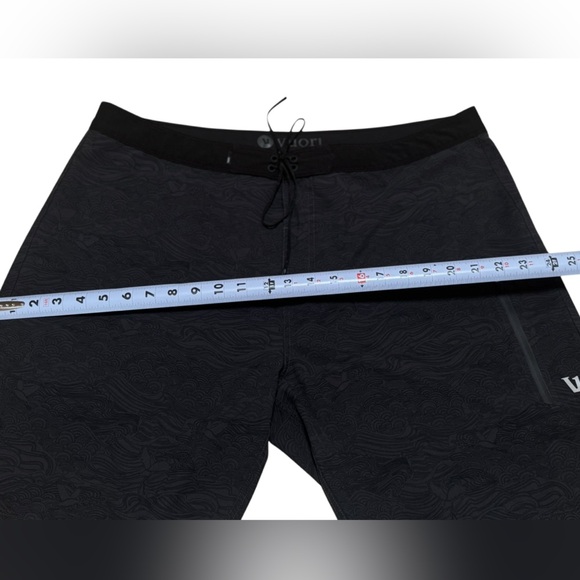 Vuori Board Shorts Men's 38 Shorts Cruise Draw String Striped Camouflage Accent - Picture 4 of 10